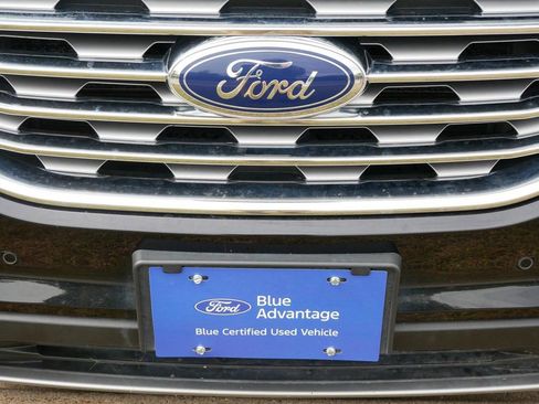 Certified 2024 Ford Edge Titanium image 27