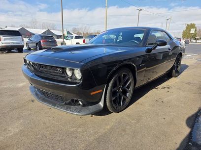 Used 2022 Dodge Challenger R/T w/ Blacktop Package