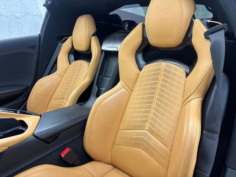 Used 2021 Chevrolet Corvette Stingray Premium Cpe w/ Engine Appearance Package image 45