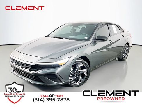 Used 2025 Hyundai Elantra Sport FWD image 1