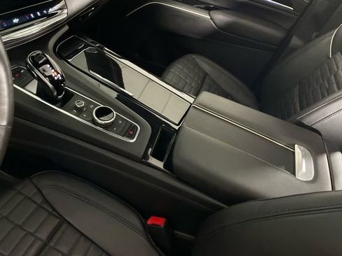 Used 2024 Cadillac Escalade ESV V w/ LPO, ONYX Package image 14