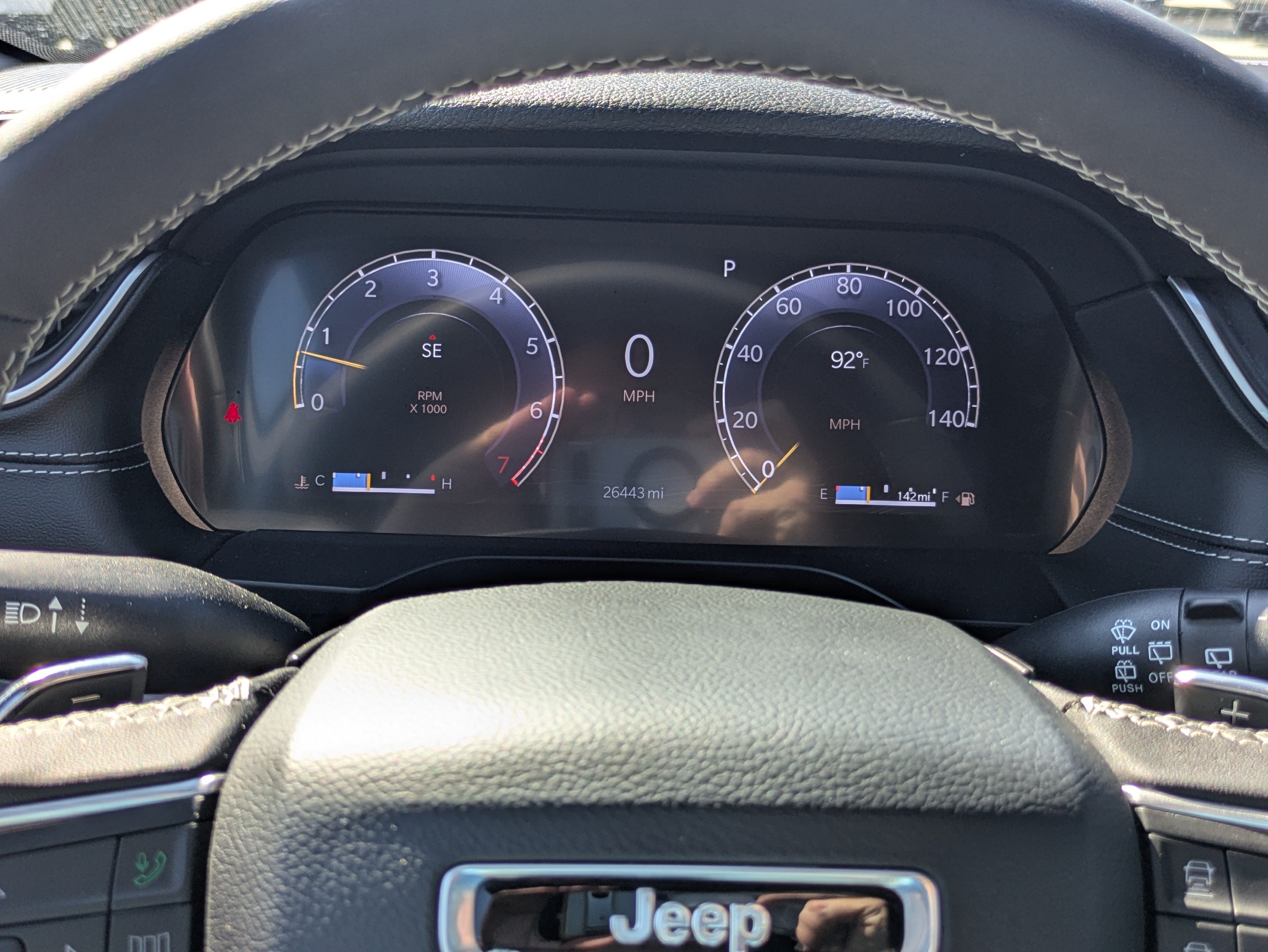 Used 2025 Jeep Grand Cherokee Altitude AWD/4WD image 17