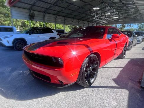 Used 2016 Dodge Challenger SXT w/ Blacktop Package image 2