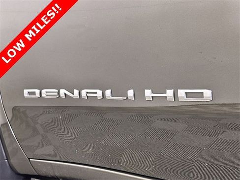 Used 2022 GMC Sierra 2500 Denali w/ Denali Ultimate Package image 32