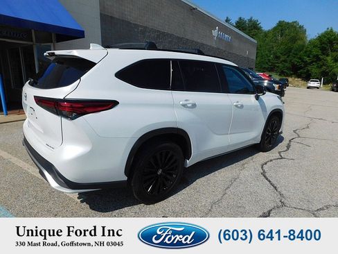 Used 2023 Toyota Highlander XSE image 8