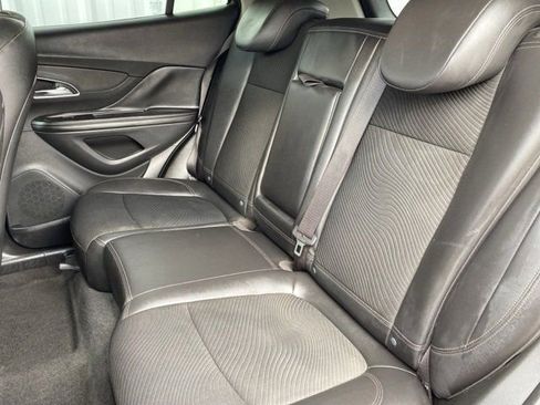 Used 2014 Buick Encore FWD image 17