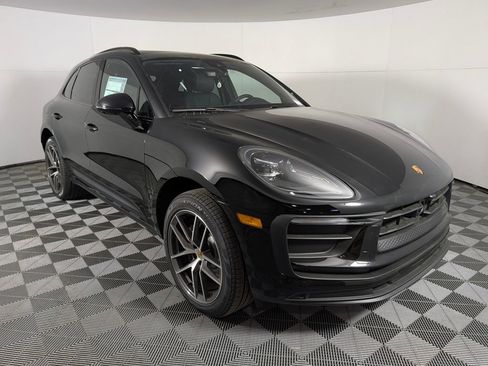New 2026 Porsche Macan image 9