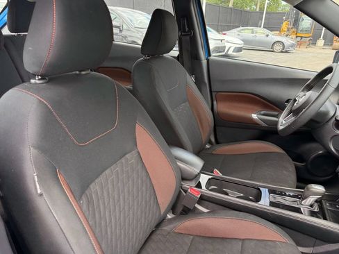 Used 2024 Nissan Kicks SR FWD image 18