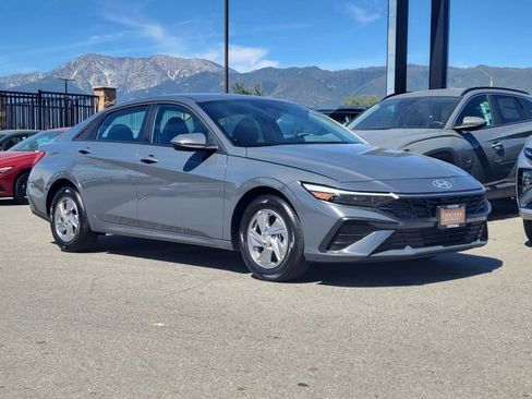 New 2026 Hyundai Elantra SE w/ Cargo Package image 25