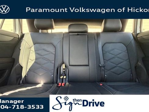 New 2026 Volkswagen Atlas Cross Sport SE AWD/4WD image 32