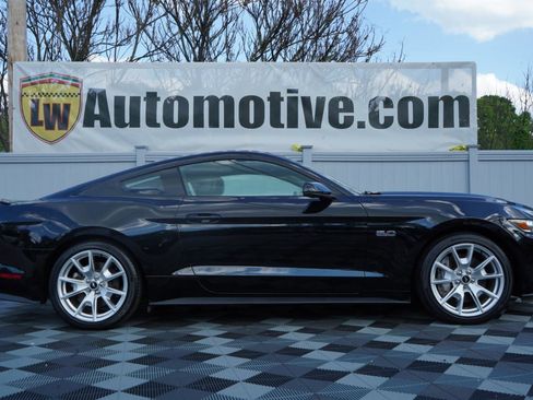 Used 2015 Ford Mustang GT Premium w/ Equipment Group 401A RWD image 4