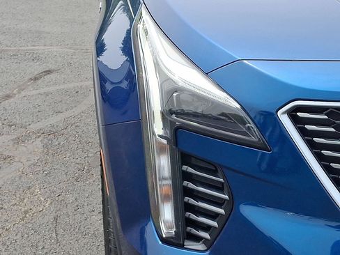 Used 2019 Cadillac XT4 Luxury w/ Cold Weather Package FWD image 10