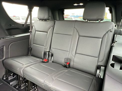 New 2026 Chevrolet Suburban LT w/ Comfort Package image 18