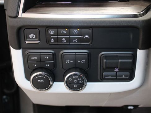 New 2025 Chevrolet Tahoe Premier image 39