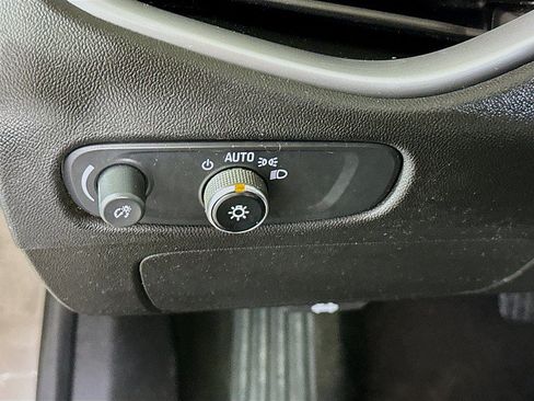 Used 2023 Chevrolet Malibu LT FWD image 10