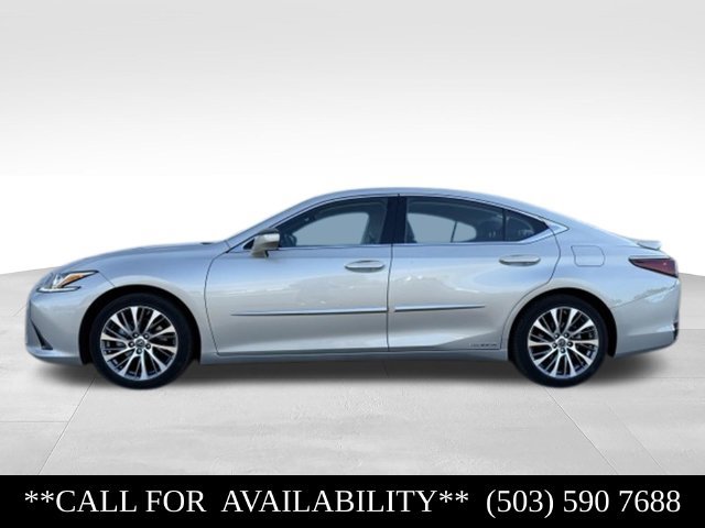 Used 2019 Lexus ES 300h w/ Premium Package FWD image 2
