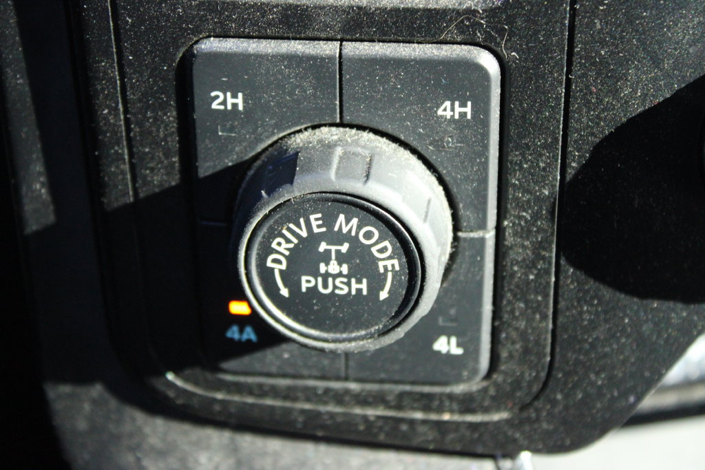 Used 2023 Ford F150 Lariat w/ Equipment Group 502A High AWD/4WD image 29
