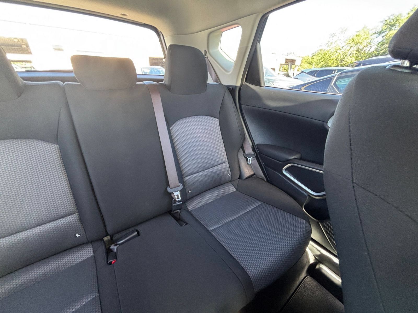Used 2025 Kia Soul LX w/ LX Technology Package FWD image 34