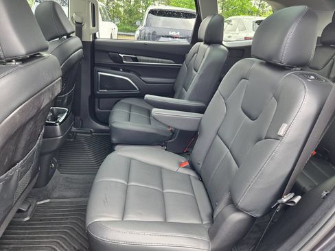 Used 2025 Kia Telluride SX w/ SX Captain's Chair Package AWD/4WD image 30