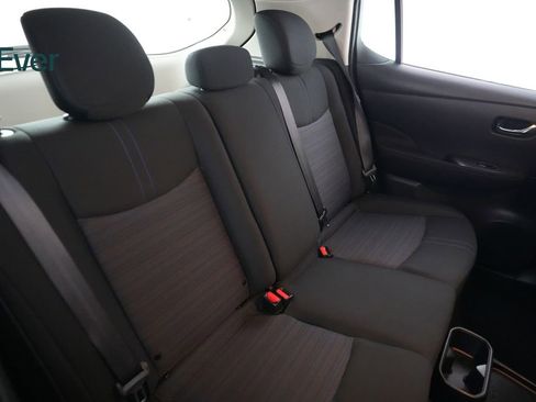 Used 2025 Nissan Leaf S FWD image 5