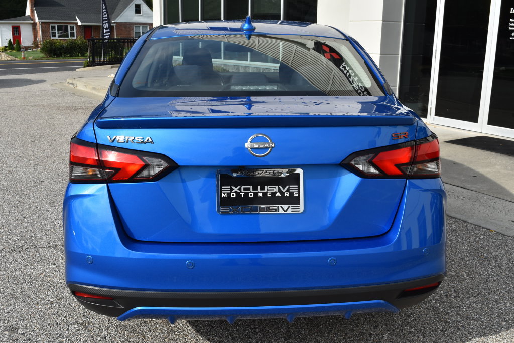 Used 2024 Nissan Versa SR FWD image 6