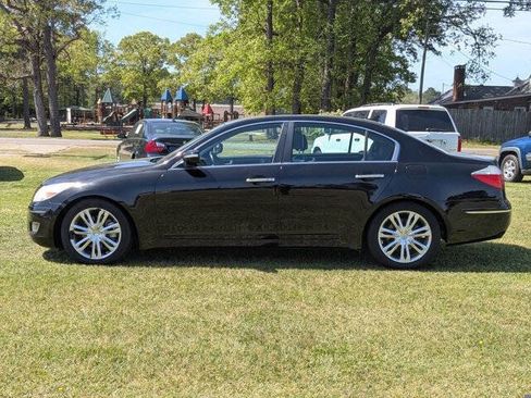 Used 2011 Hyundai Genesis 3.8 w/ Technology Pkg 4 image 6