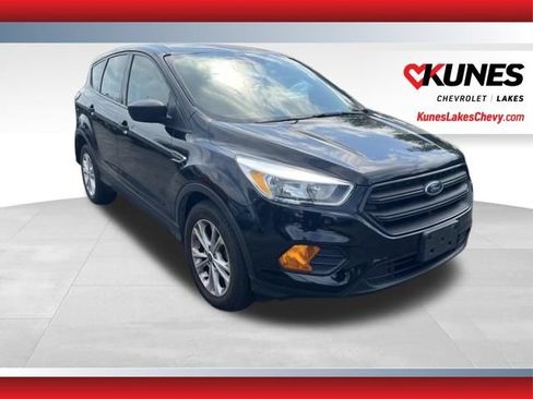 Used 2017 Ford Escape S FWD image 1