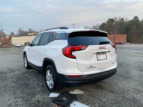 Used 2021 GMC Terrain SLE w/ Driver Convenience Package image 5