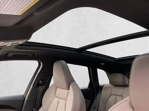 Used 2025 Audi Q5 Premium Plus w/ Premium Plus image 11