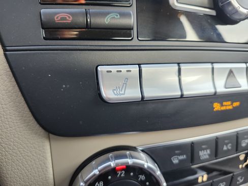 Used 2012 Mercedes-Benz C 300 4MATIC Sedan image 7