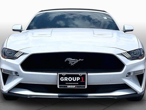 Used 2018 Ford Mustang Premium RWD image 4