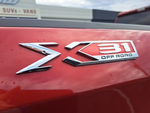 Certified 2021 GMC Sierra 1500 SLT w/ X31 Off-Road Package image 15