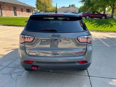 Used 2023 Jeep Compass Trailhawk image 7