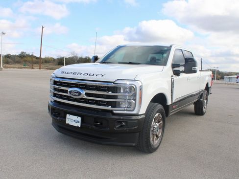 Certified 2024 Ford F250 King Ranch image 4