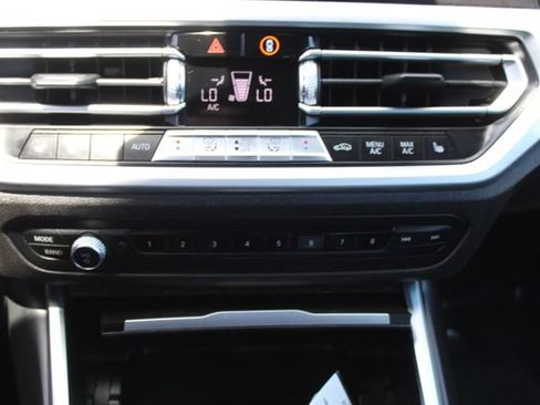 Used 2020 BMW 330i Sedan w/ Driving Assistance Package RWD image 30
