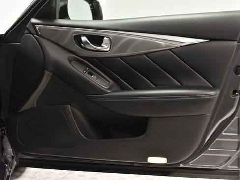 Used 2017 INFINITI Q50 2.0t w/ Moonroof Package image 32