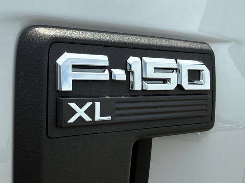 Used 2023 Ford F150 XL w/ XL Chrome Appearance Package AWD/4WD image 12