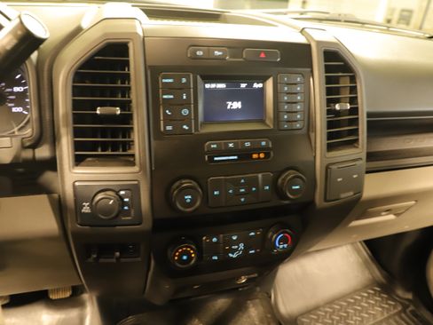 Used 2022 Ford F350 XL w/ Power Equipment Group image 12