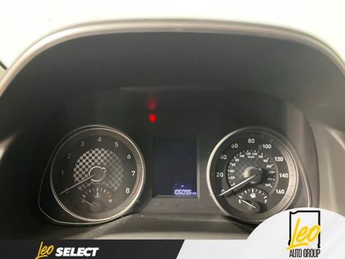 Used 2019 Hyundai Elantra SE FWD image 13