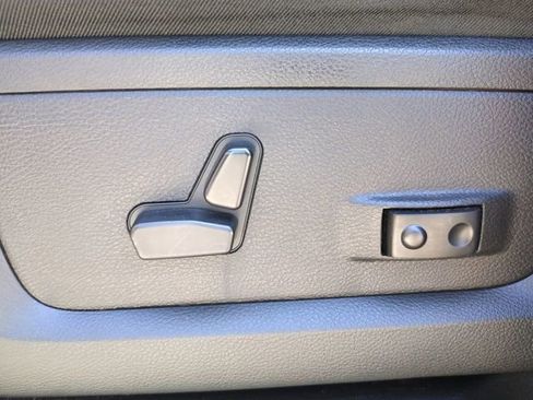 Used 2024 RAM 2500 Limited image 19