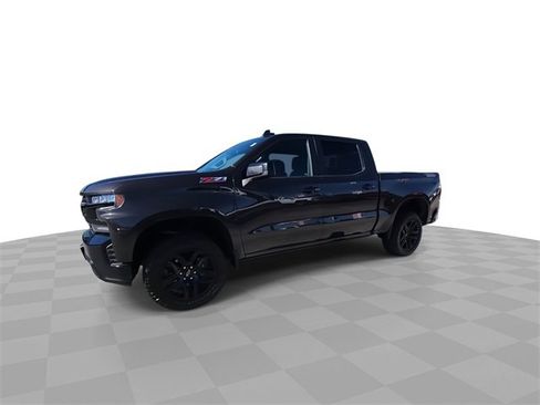 Used 2021 Chevrolet Silverado 1500 LT Trail Boss image 4