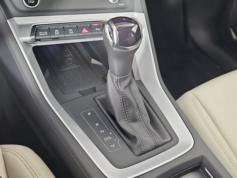 Certified 2025 Audi Q3 2.0T Premium w/ Convenience Package image 35