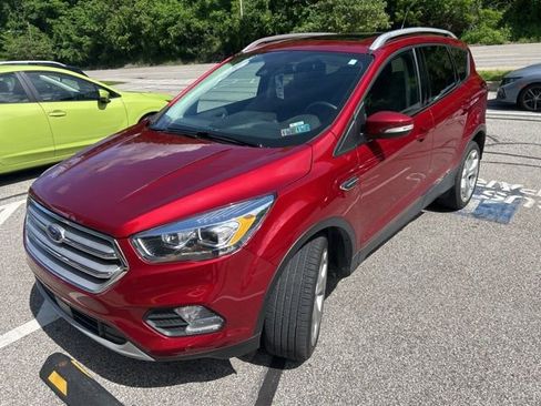 Used 2019 Ford Escape Titanium AWD/4WD image 18