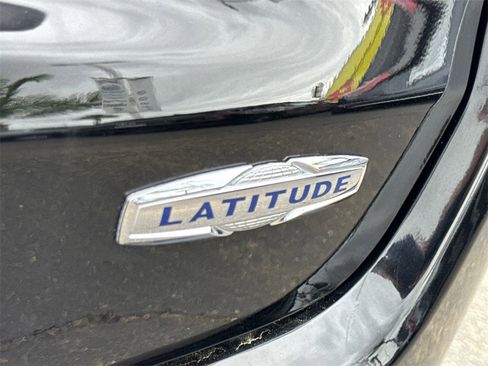 Used 2021 Jeep Compass Latitude image 10