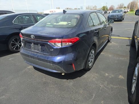 Used 2020 Toyota Corolla LE image 6