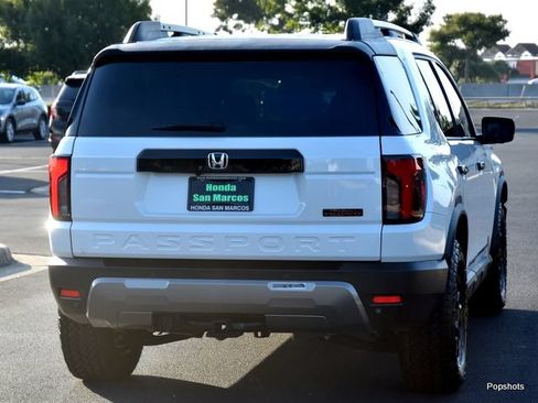 Used 2026 Honda Passport TrailSport Elite image 4