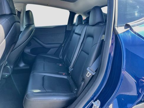 Used 2023 Tesla Model Y Long Range AWD/4WD image 25