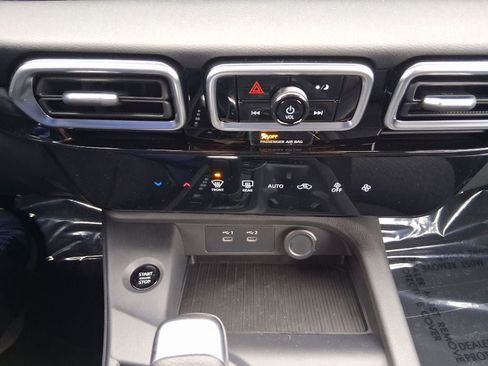 New 2026 Nissan Sentra SV w/ Floor Mat Package FWD image 14