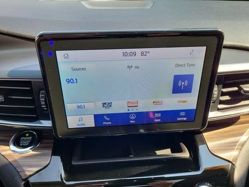 Used 2021 Ford Explorer Limited w/ Hybrid Equipment Group 310A AWD/4WD image 21