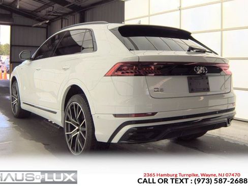 Used 2021 Audi Q8 Premium Plus w/ Premium Plus Package AWD/4WD image 7